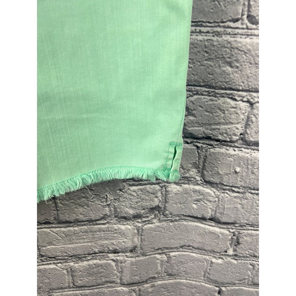 Chico's Size 2.5 US 14 So Slimming Girlfriend Short Teal Green NWT Denim - Picture 9 of 9